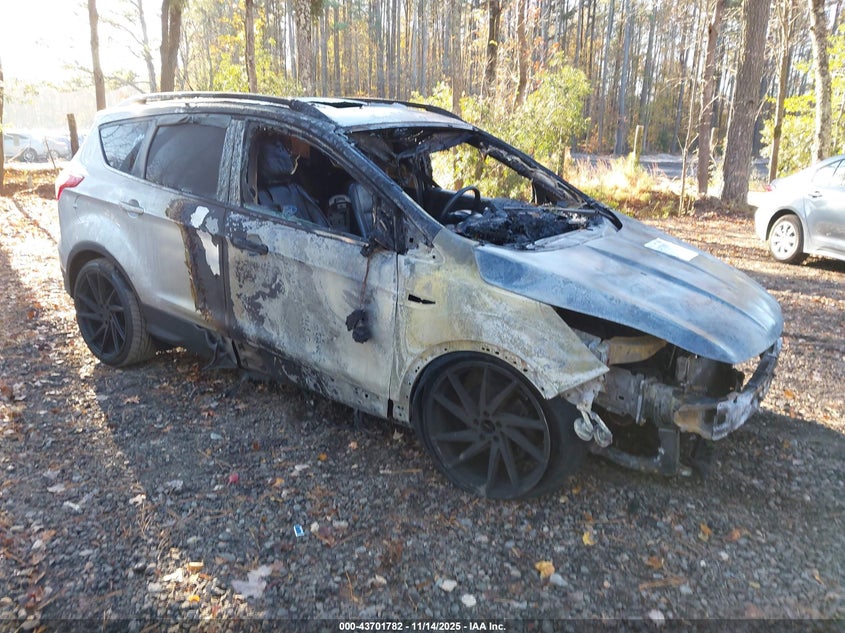 FORD ESCAPE TITANIUM