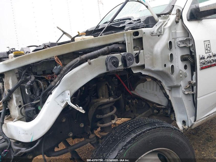 2018 Ram 5500 Chassis Tradesman/Slt/Laramie VIN: 3C7WRMFL5JG400872 Lot: 43701790