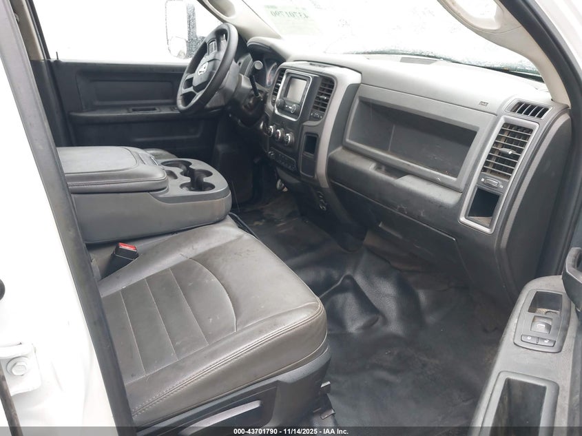 2018 Ram 5500 Chassis Tradesman/Slt/Laramie VIN: 3C7WRMFL5JG400872 Lot: 43701790