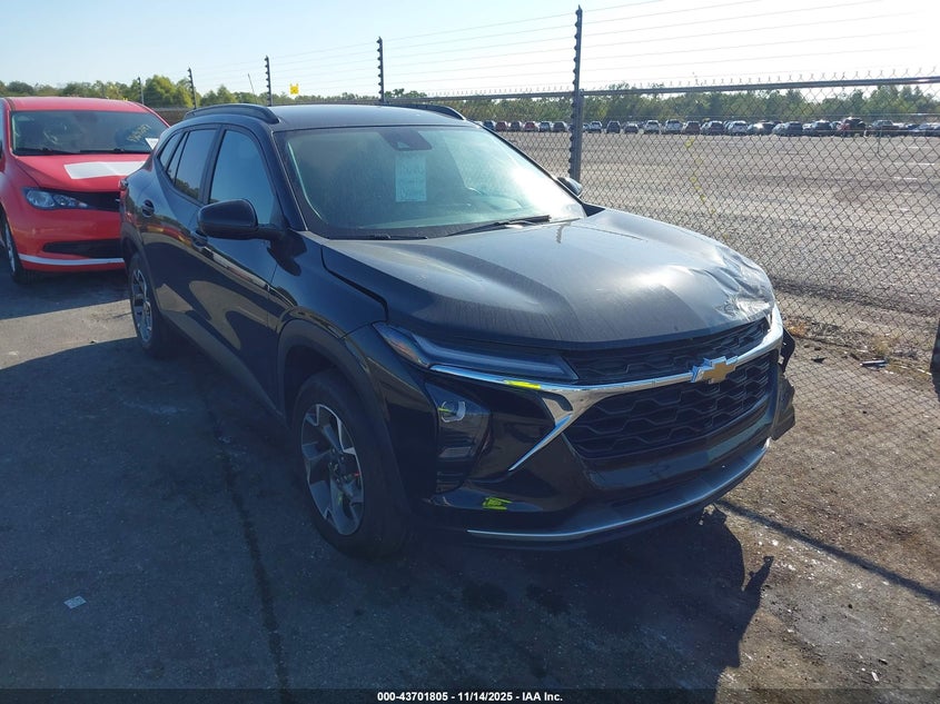 CHEVROLET TRAX FWD LT