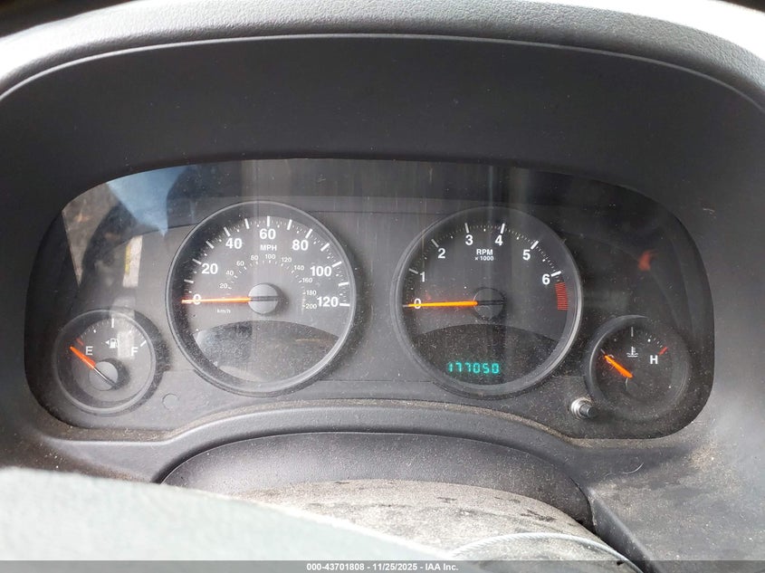 1J4NT2GB8AD502761 2010 JEEP LIBERTY (PATRIOT) photo no. 7