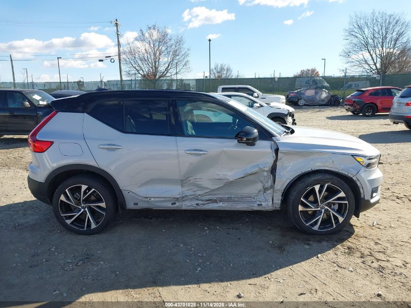 2021 Volvo Xc40 T5 R-Design VIN: YV4162UM3M2579729 Lot: 43701828