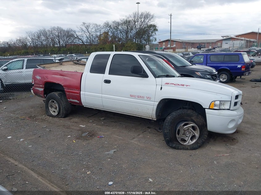 2000 Dodge Ram 1500 St VIN: 1B7HF13Z7YJ180746 Lot: 43701839