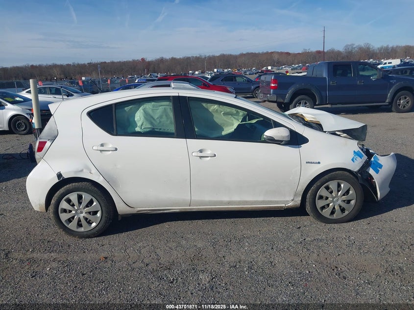 2012 Toyota Prius C Three VIN: JTDKDTB31C1001453 Lot: 43701871