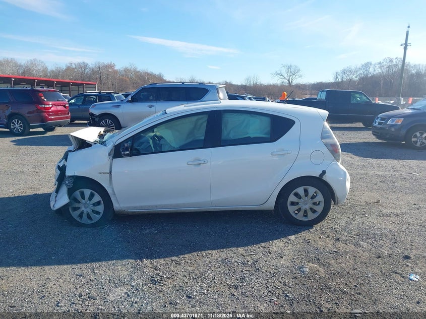 2012 Toyota Prius C Three VIN: JTDKDTB31C1001453 Lot: 43701871