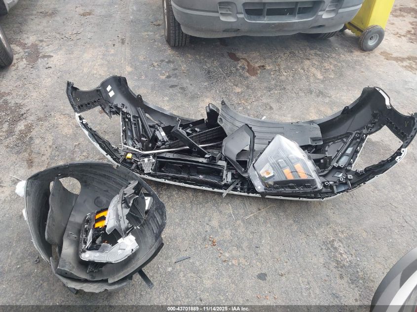 2025 Hyundai Kona Se VIN: KM8HACAB9SU215174 Lot: 43701889