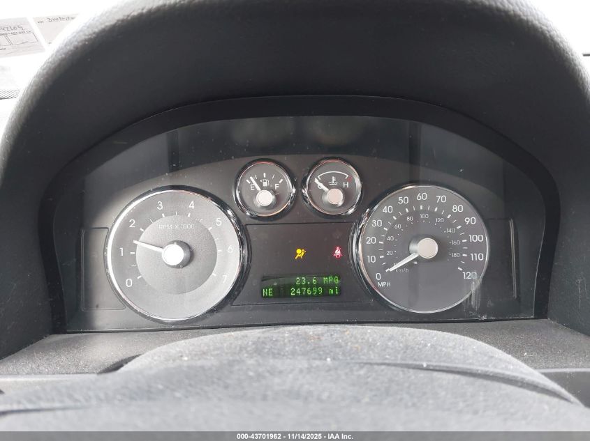 2007 Mercury Milan V6 Premier VIN: 3MEHM08167R657706 Lot: 43701962