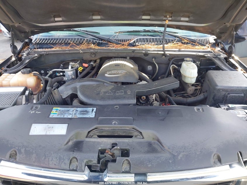 2005 Chevrolet Suburban 1500 Lt VIN: 3GNEC16Z95G108233 Lot: 43701983