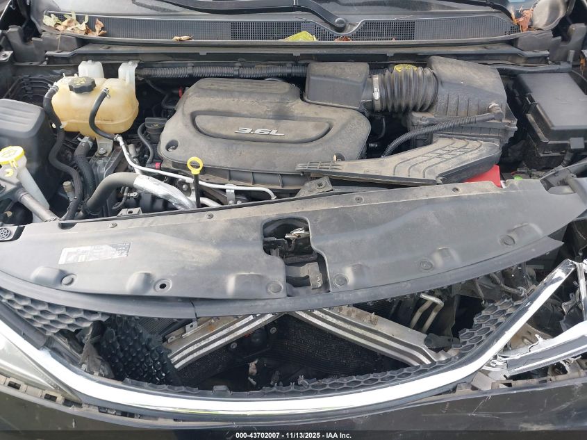 2017 Chrysler Pacifica Limited VIN: 2C4RC1GG7HR544729 Lot: 43702007