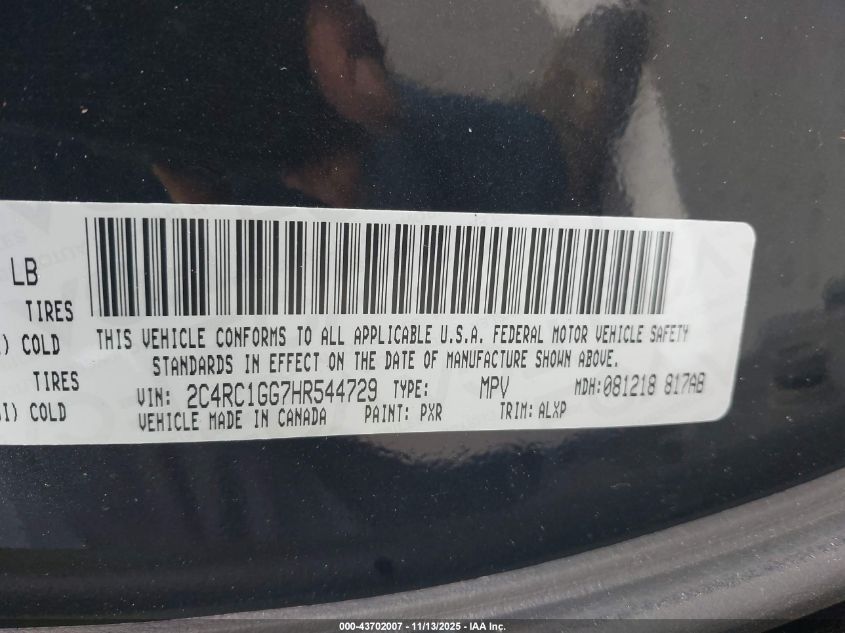 2017 Chrysler Pacifica Limited VIN: 2C4RC1GG7HR544729 Lot: 43702007