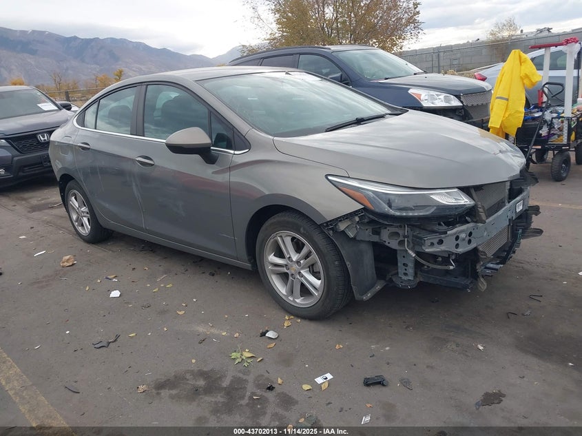 CHEVROLET CRUZE LT AUTO