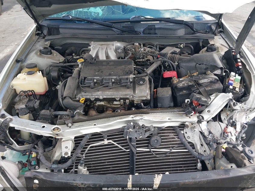 2000 Toyota Camry Xle V6 VIN: 4T1BF28K4YU104659 Lot: 43702015