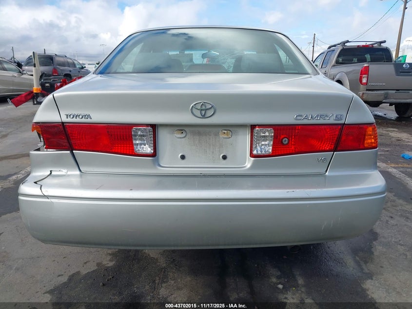 2000 Toyota Camry Xle V6 VIN: 4T1BF28K4YU104659 Lot: 43702015