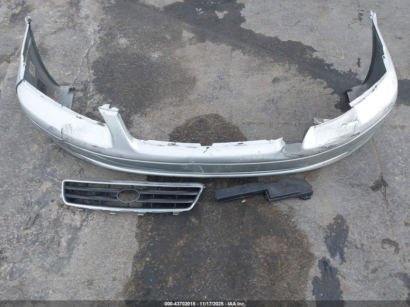 2000 Toyota Camry Xle V6 VIN: 4T1BF28K4YU104659 Lot: 43702015