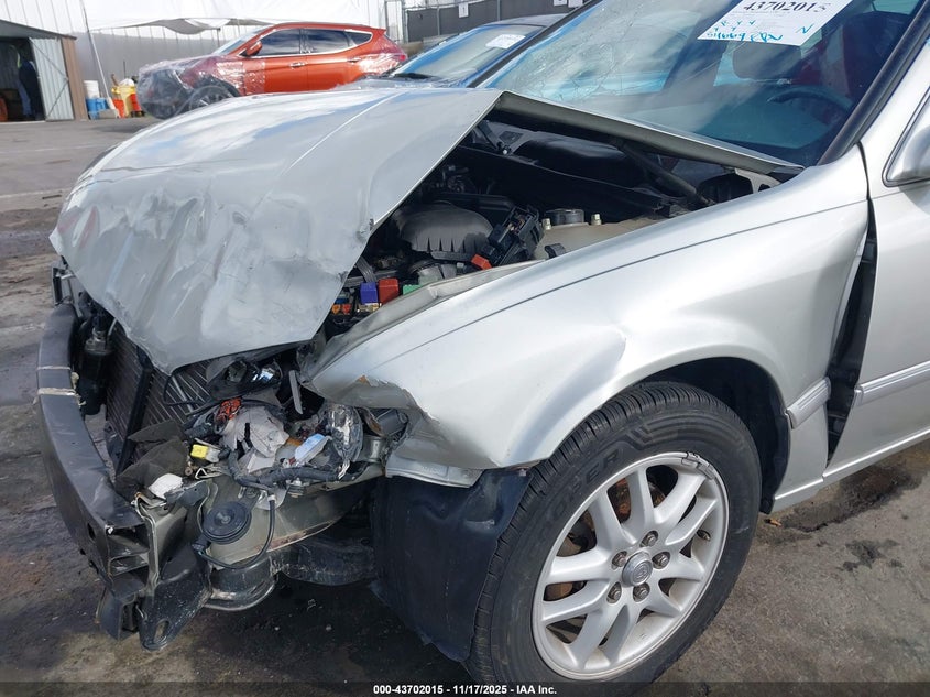 2000 Toyota Camry Xle V6 VIN: 4T1BF28K4YU104659 Lot: 43702015