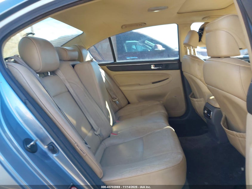 2009 Hyundai Genesis 3.8 VIN: KMHGC46E69U046594 Lot: 43702069