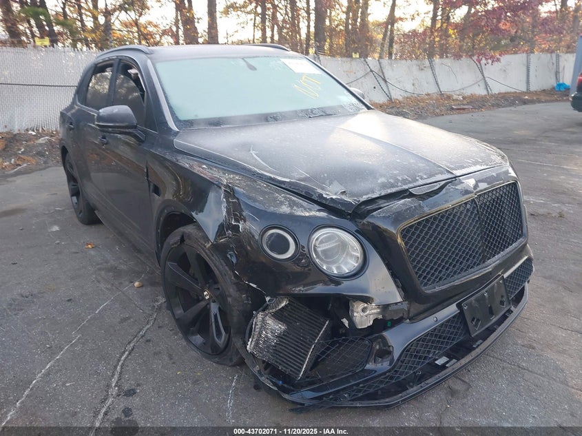 BENTLEY BENTAYGA V8