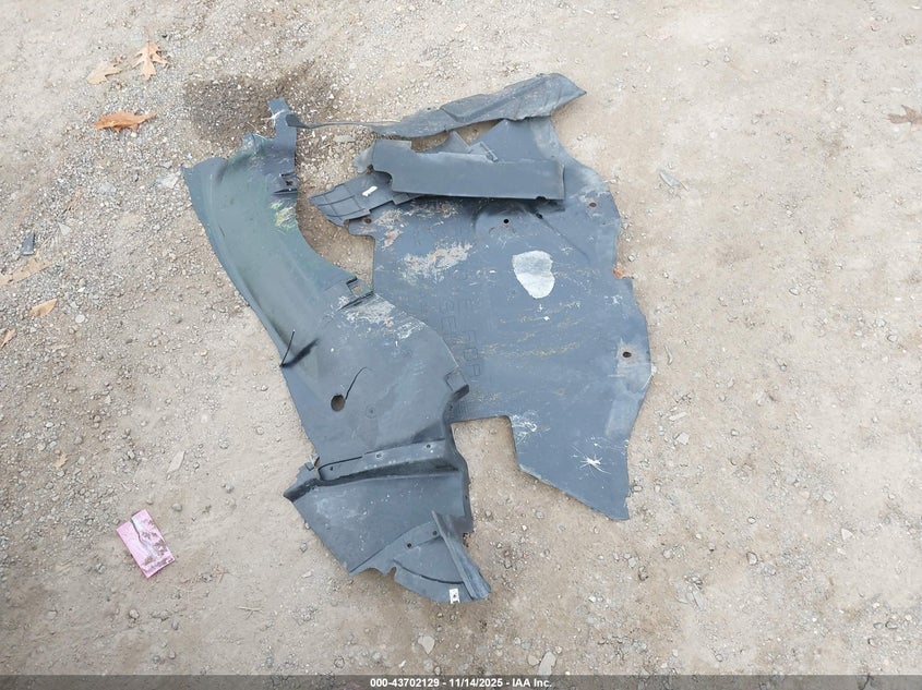 2005 Chrysler 300C VIN: 2C3JA63H75H667693 Lot: 43702129