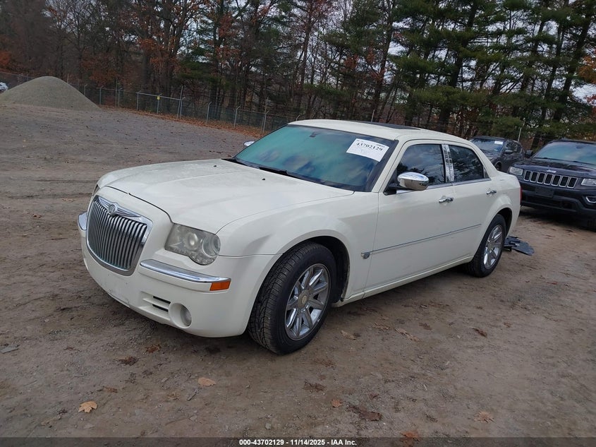 2C3JA63H75H667693 2005 CHRYSLER 300C photo no. 2
