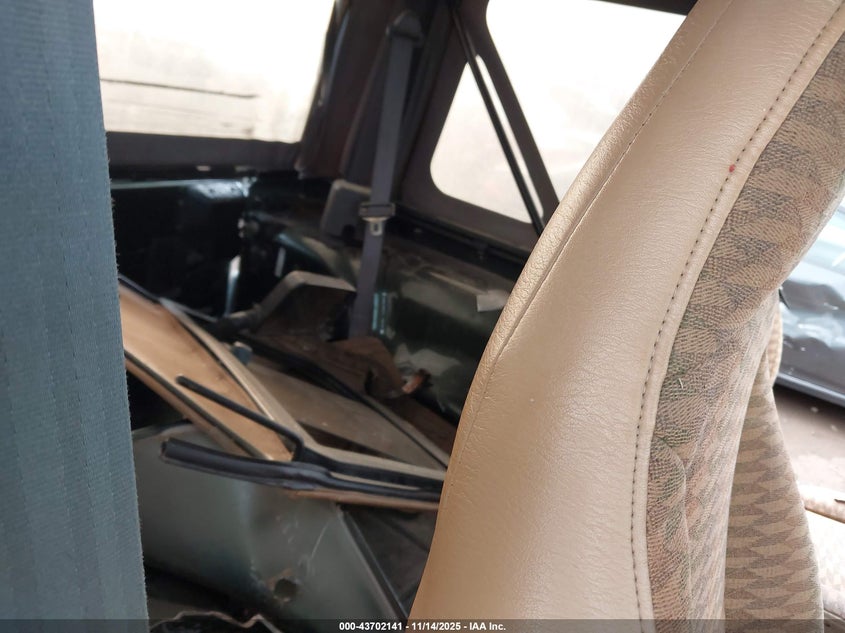 1998 Jeep Wrangler Se VIN: 1J4FY29P7WP716967 Lot: 43702141