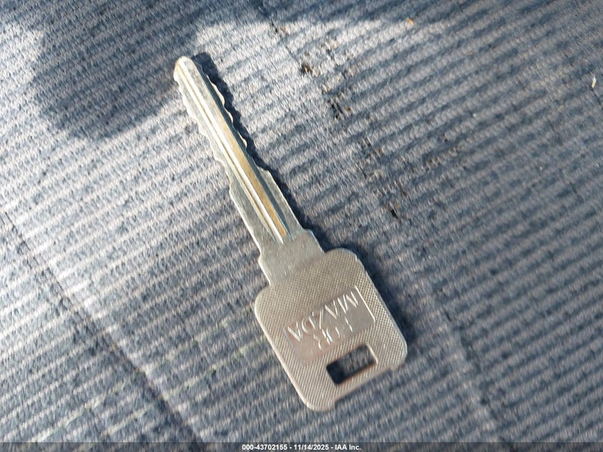 1990 Mazda Mx-5 Miata VIN: JM1NA3517L0153243 Lot: 43702155