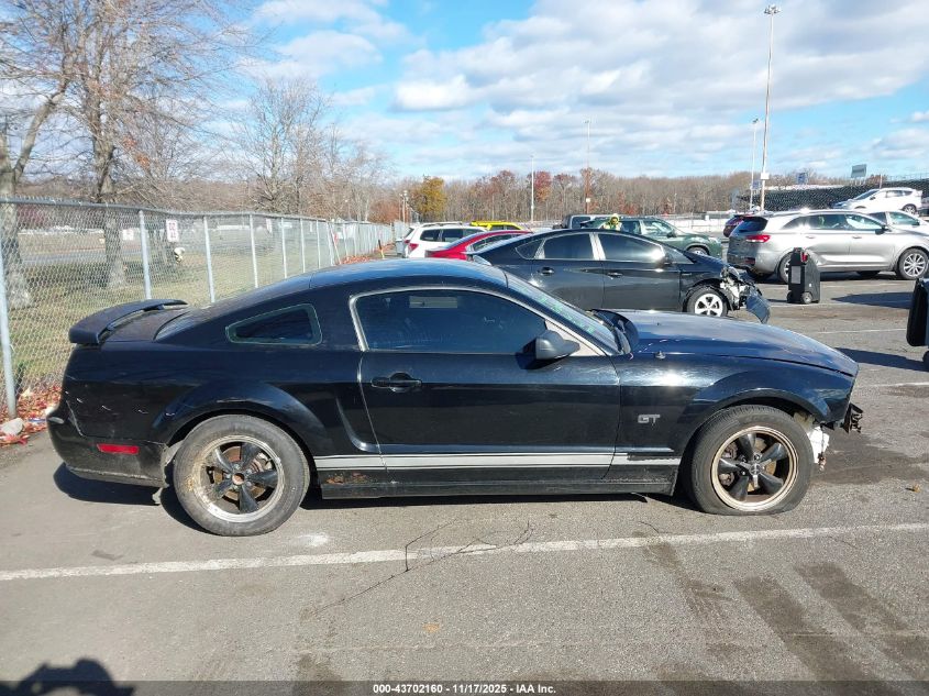 2007 Ford Mustang Gt Deluxe/Gt Premium VIN: 1ZVHT82H375247633 Lot: 43702160