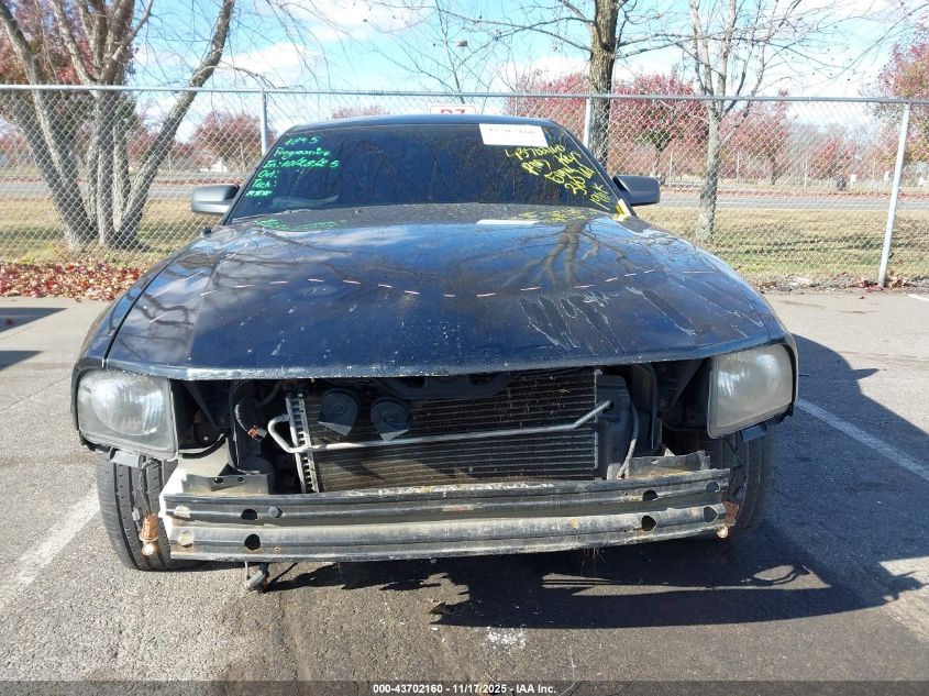 2007 Ford Mustang Gt Deluxe/Gt Premium VIN: 1ZVHT82H375247633 Lot: 43702160