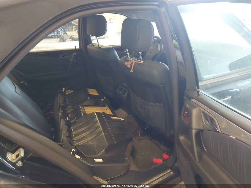 1999 Mercedes-Benz E 320 VIN: WDBJF65H5XA891197 Lot: 43702174