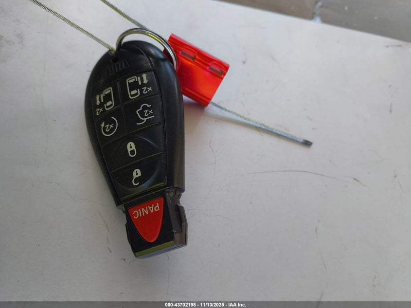 2010 Chrysler Town & Country Limited VIN: 2A4RR6DX5AR206956 Lot: 43702198