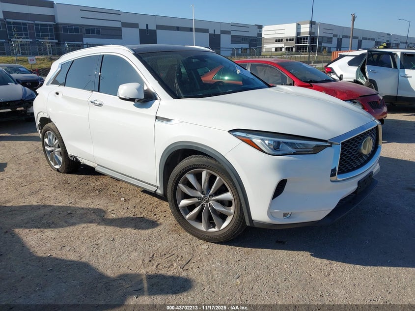 INFINITI QX50 LUXE