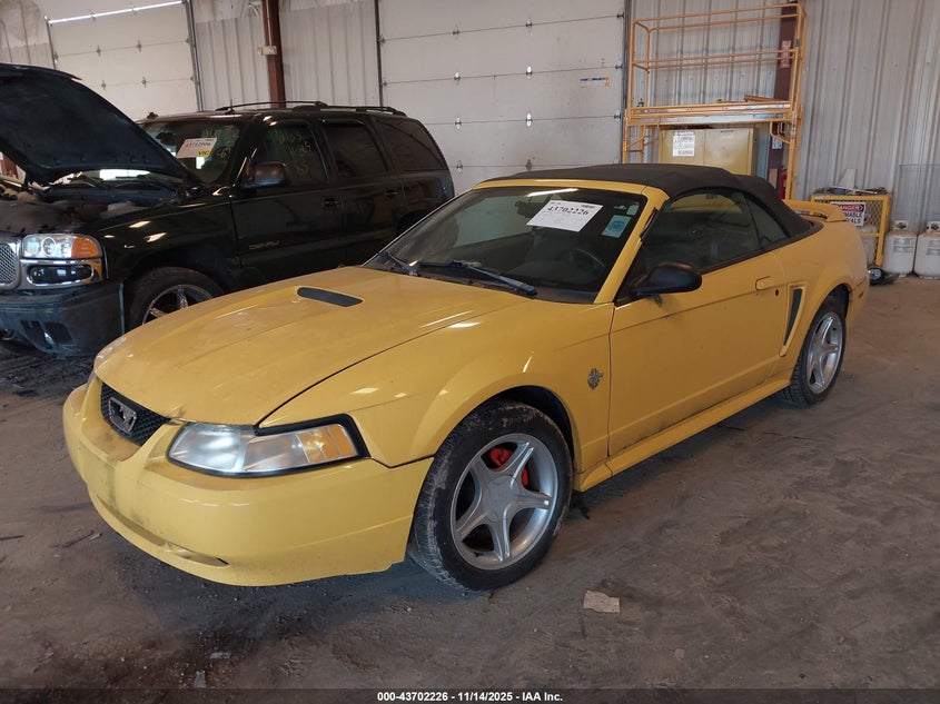 1FAFP45X5XF212294 1999 FORD MUSTANG photo no. 2