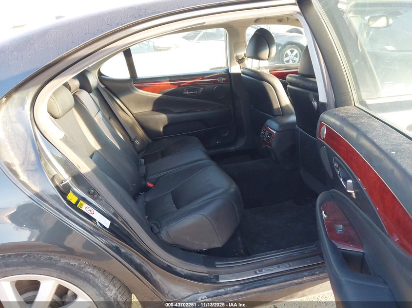 JTHGL46F075004778 2007 LEXUS LS photo no. 8