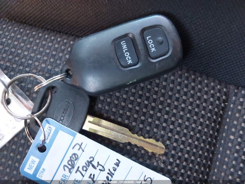 2007 Toyota Fj Cruiser VIN: JTEBU11F870066615 Lot: 43702269