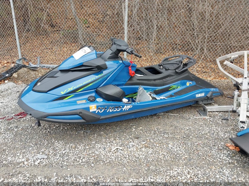 2025 YAMAHA VX CRUISER HO auction photo 2