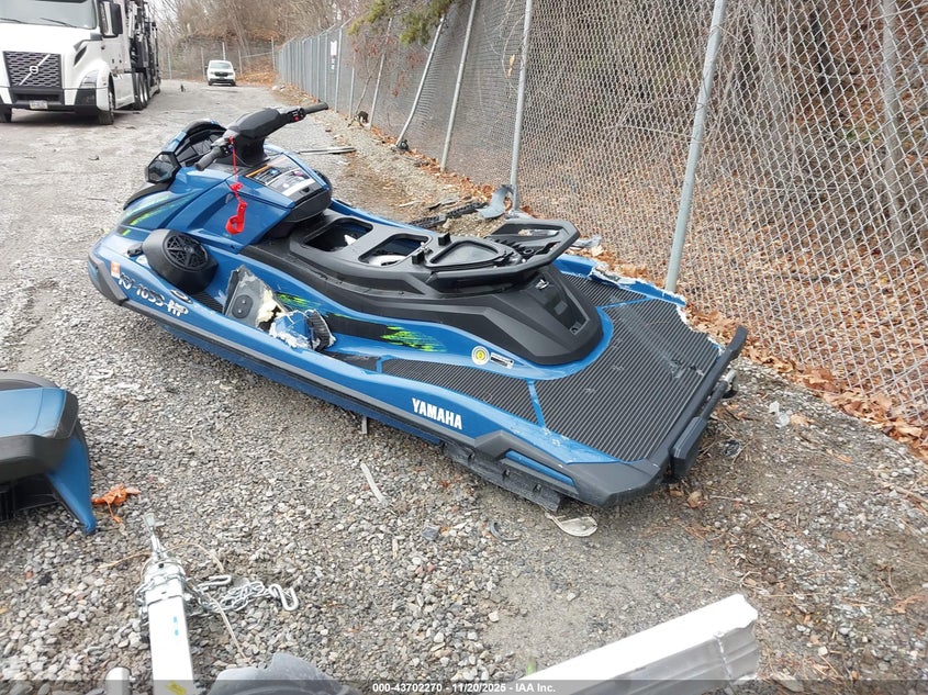 2025 YAMAHA VX CRUISER HO auction photo 3