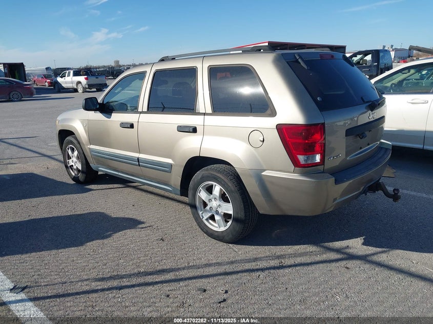 1J4HR48N55C589384 2005 JEEP GRAND CHEROKEE photo no. 3