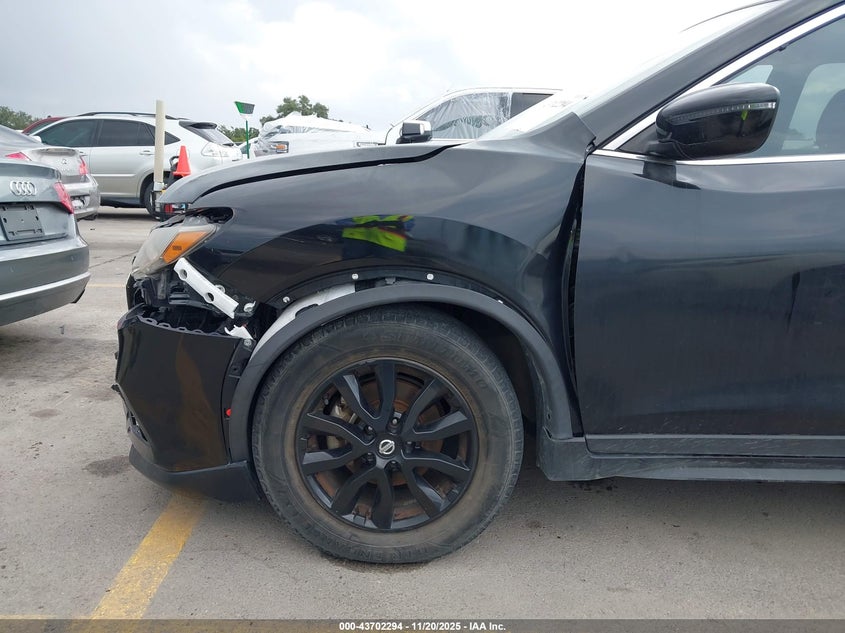 5N1AT2MT9KC745063 2019 NISSAN ROGUE photo no. 18