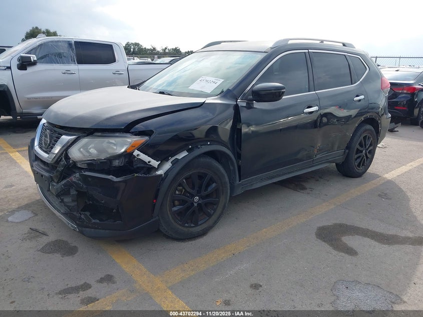 5N1AT2MT9KC745063 2019 NISSAN ROGUE photo no. 2