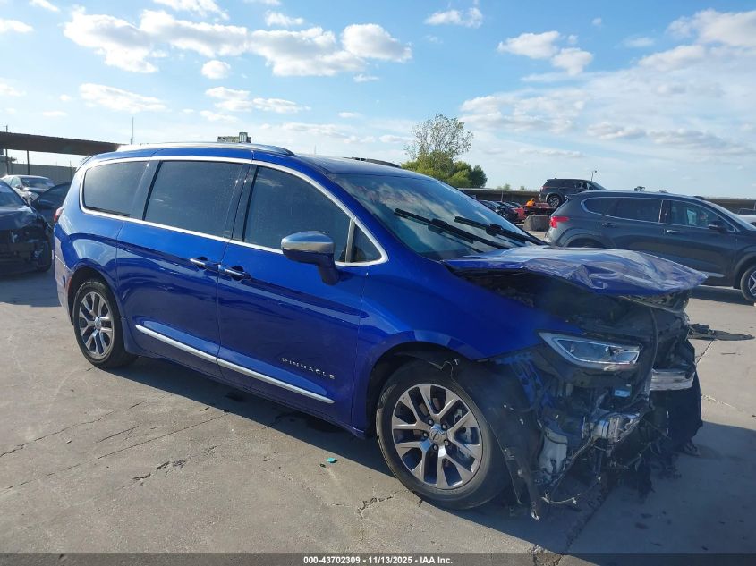 CHRYSLER PACIFICA PINNACLE