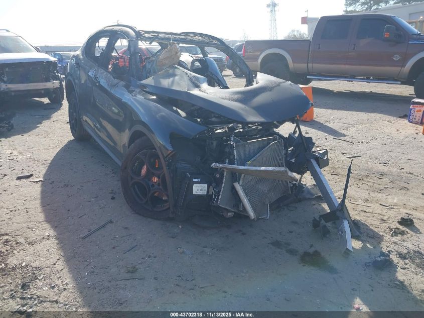 ALFA ROMEO STELVIO SPRINT AWD