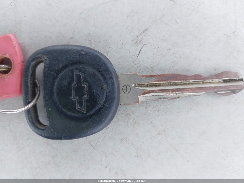 2011 Chevrolet Express 2500 Work Van VIN: 1GCWGFBA7B1155415 Lot: 43702386