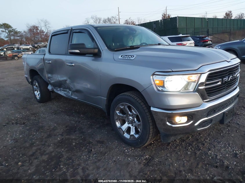 RAM 1500 BIG HORN 4X4 5 7 BOX