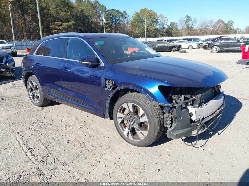 AUDI E-TRON PREMIUM PLUS QUATTRO