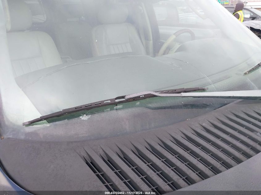 2004 Lincoln Navigator VIN: 5LMFU28RX4LJ43628 Lot: 43702452