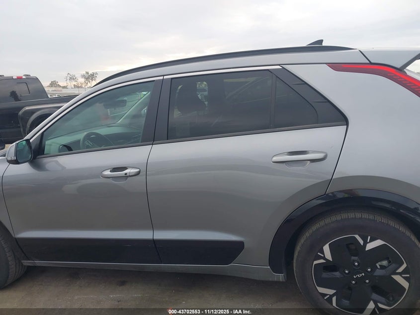 2024 KIA NIRO EV WIND - KNDCR3L11R5122388