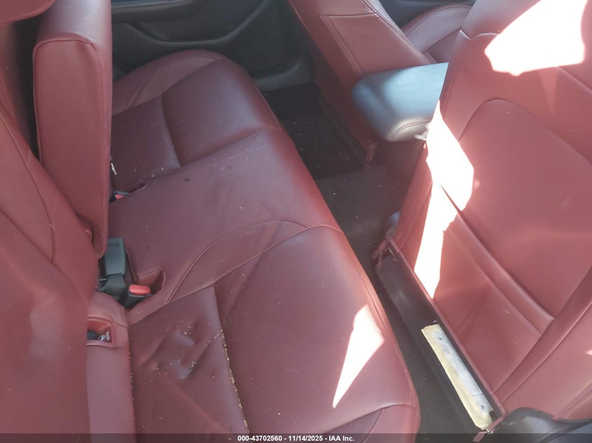 2025 Mazda Mazda3 2.5 S Carbon Edition VIN: 3MZBPBCM7SM467556 Lot: 43702560