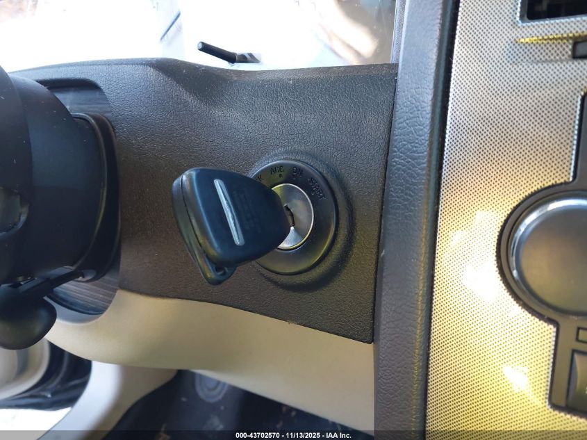 2007 Chrysler 300 Touring VIN: 2C3KA53G87H613022 Lot: 43702570