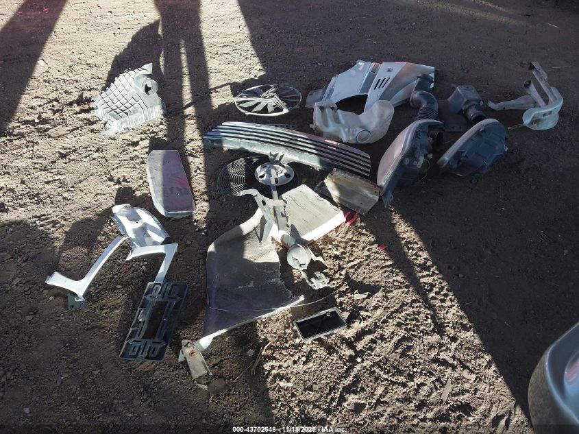 2003 Dodge Sprinter Van 2500 Super High Ceiling VIN: WD2YD742635570943 Lot: 43702648