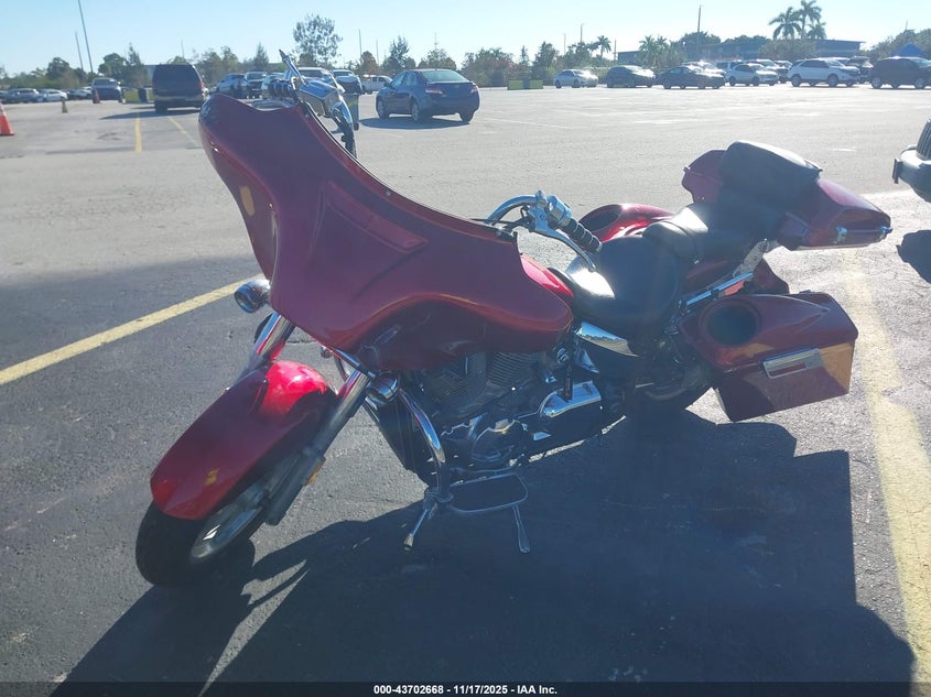 1HFSC52325A209333 2005 HONDA VTX photo no. 2