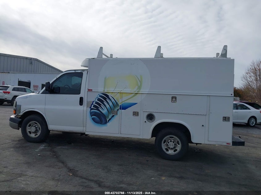 2008 Chevrolet Express Cutaway Work Van VIN: 1GBHG31K781214414 Lot: 43702766